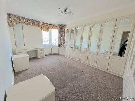 2 bedroom property to rent in Hove - Photo 2