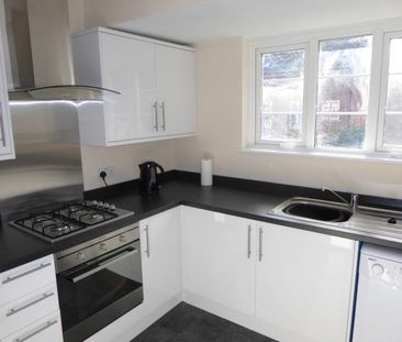 2 bedroom maisonette to rent - Photo 4