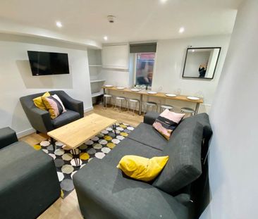 Station Terrace (room 6), Bramley, Leeds - Photo 2