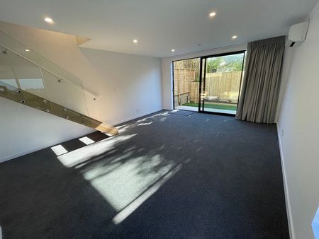 Modern Karori Townhouse - Photo 2