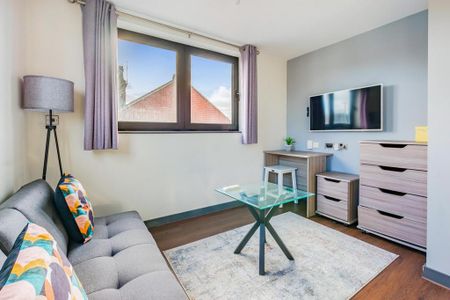 1 bedroom flat to rent - Photo 2