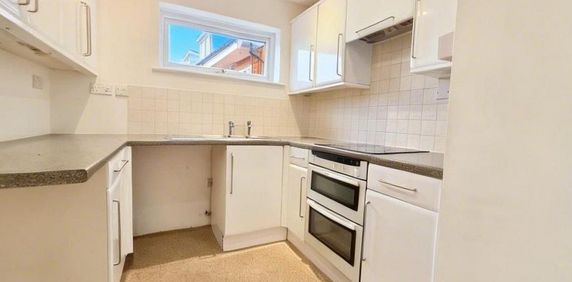 Studio to rent - Photo 2