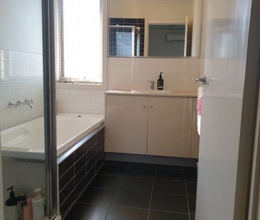 Wantirna South - Photo 2