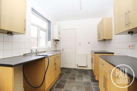 Battery Green Road, Lowestoft, Suffolk, NR32 - Photo 3