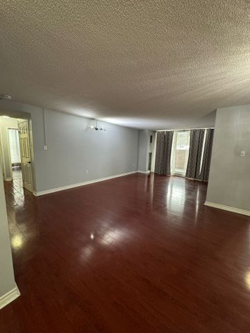 For Lease - 21 Knightsbridge Road Unit# 101, Brampton, Ontario - Photo 2
