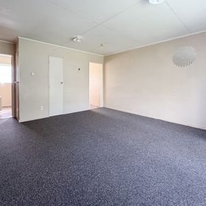 Perfect Location - Victoria - Photo 3