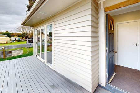 Shannon - 3 bedrooms - Photo 3