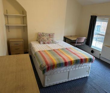 5 bedroom terraced house to rent - Photo 5