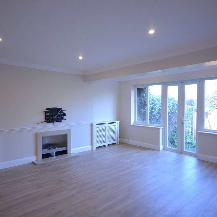 Stoneleigh Crescent, Epsom, Surrey, KT19 0RP - Photo 1
