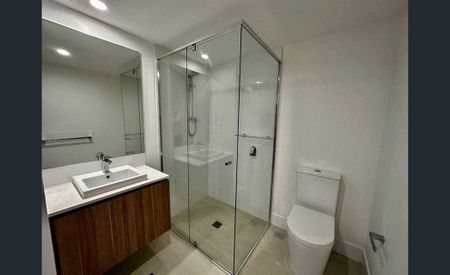 Varsity Lakes Living at Its Finest: 2-Bedroom Apartment in the Heart of It All - Photo 4