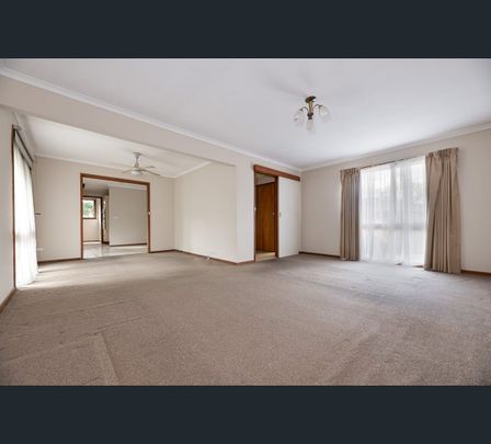 2/5 Ovens Street, Box Hill North, Vic 3129 - Photo 1