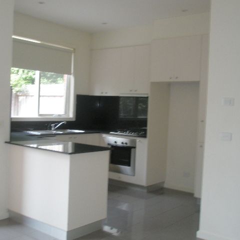4/13 Irving Avenue PRAHRAN - Photo 1