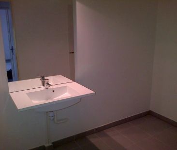 location Appartement T2 DE 46.9m² À LA SEYNE SUR MER - Photo 4