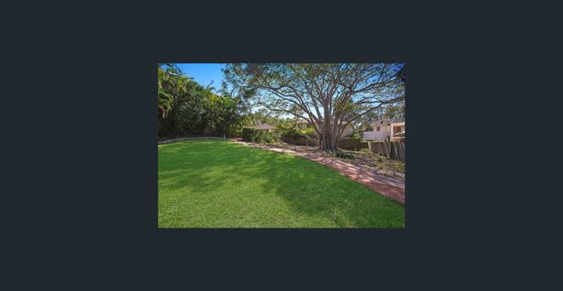 OWNER PAYS WATER BILL- Great location Unit in Mansfield State School Catchment - Photo 1