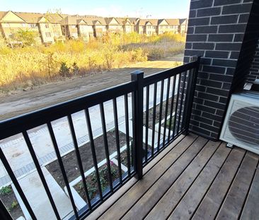 For Lease - 349 Wheat Boom Drive Unit# 207-A, Oakville, Ontario - Photo 6