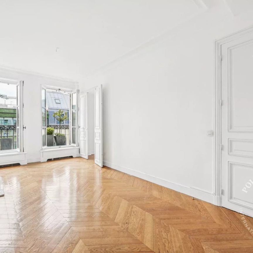 Tout savoir sur cet appartement dans le quartier Elysées-Madeleine, à Paris 8ème - Photo 1