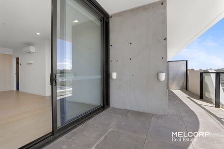 RESORT STYLE LIVING AT IT'S BEST - UNFURNISHED - Photo 2