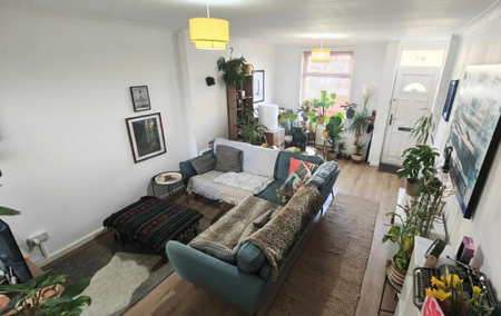 2 bedroom terraced house to rent - Photo 4