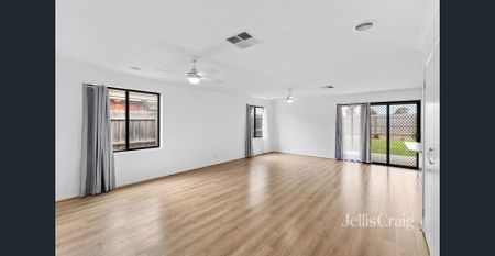 Three bedroom delight in Ivanhoe - Photo 5