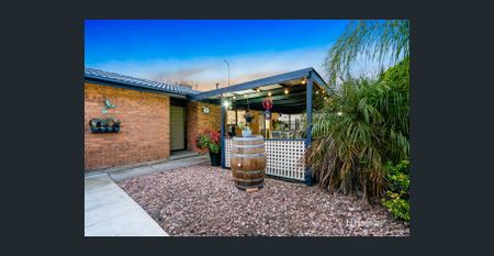 Stunning Family Home - Photo 3