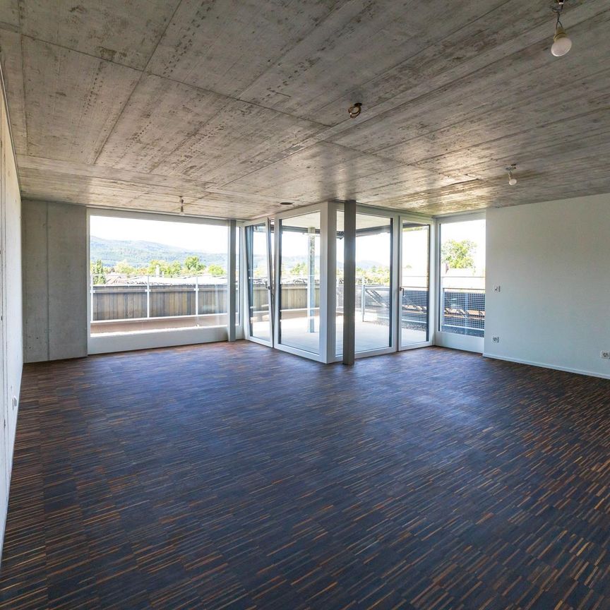 Wohnung Dachgeschoss mit 3.5 Zimmern - Photo 1
