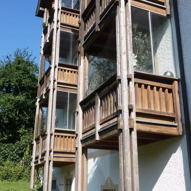 Freundliche 2-Zimmer-Wohnung mit möblierter Küche und Balkon in guter Wohnlage in Obernberg - Photo 1