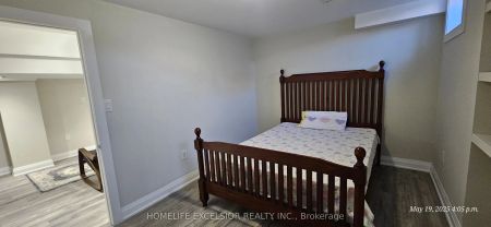 6 Fitzroy Avenue #Basement - Photo 3