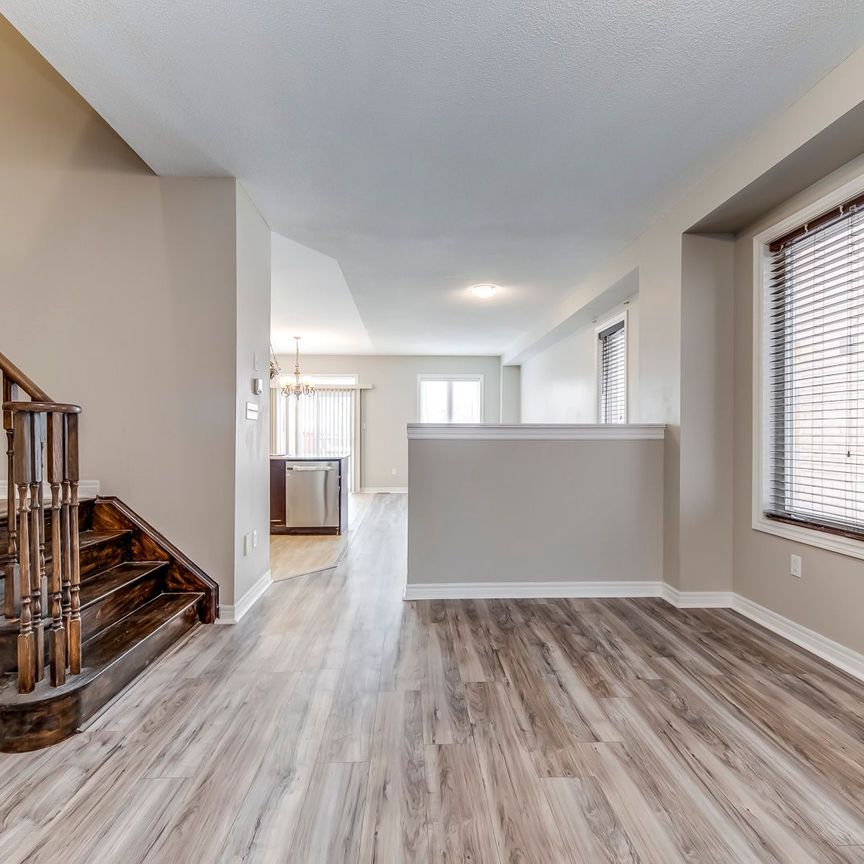 For Lease - 518 Coach Drive Unit# Main/2nd, Mississauga, Ontario - Photo 1