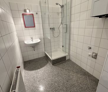 ERSTBEZUG NACH SANIERUNG- stylische und helle 2,5 Zimmer Altbauwohn... - Photo 1
