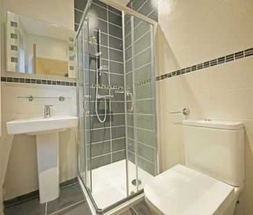 2 bedroom ground floor flat to rent - Photo 6