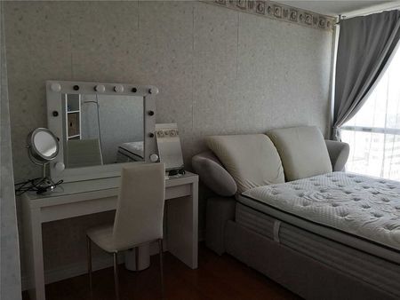 For Lease - 763 Bay Street Unit# 2202, Toronto, Ontario - Photo 2