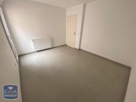 Location Appartement 2 pièces 42m² TOULON 83100 - Photo 2