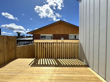 30D Mack Place, Papakura, Auckland - Photo 2
