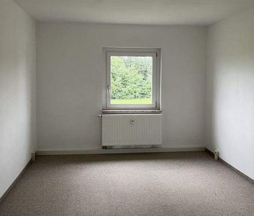 Wunderschöne Dachgeschosswohnung in herrlicher grüner Umgebung! - Foto 1