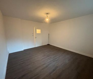 Renovierte 1,5 Zimmer-Wohnung in ordentlichem Haus zu vermieten - Photo 1