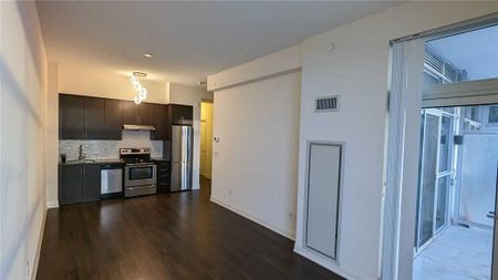 For Lease - 8763 Bayview Avenue Unit# 325, Richmond Hill, Ontario - Photo 2