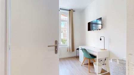 VIRGINIE GHESQUIERE Colocation 5 chambres à Lille - Photo 5