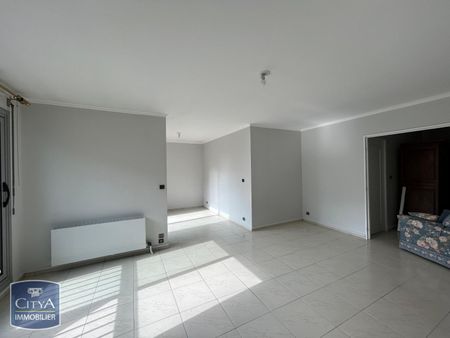 Location Appartement 4 pièces 92m² MONTAUBAN 82000 - Photo 2