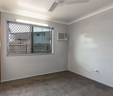 11 Toledo Court, Kirwan - Photo 2