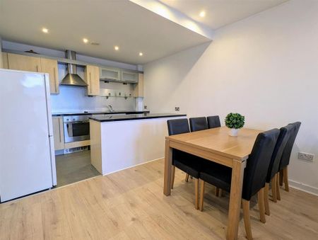 2 bedroom apartment to rent - Photo 2