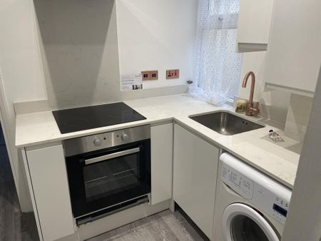 2 bedroom flat to rent - Photo 4