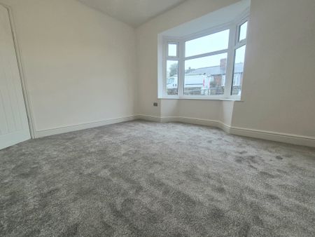 Broadwood Avenue, Halifax - Photo 2