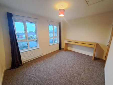 3 bedroom terraced house to rent - Photo 3