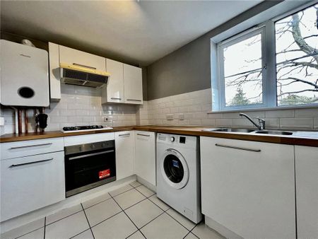 2 bedroom apartment to rent - Photo 2