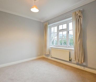 2 bedroom maisonette to rent - Photo 2