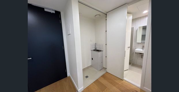 3 Young Street One bedroom for lease, 2 bedrooms option available - Photo 1