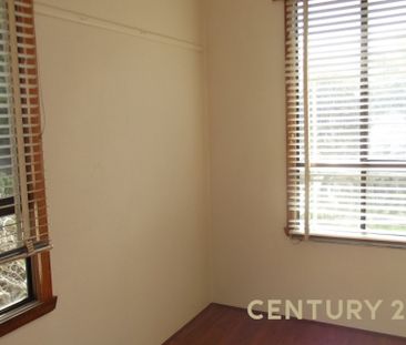 Spacious 3-Bedroom Home on a Large Corner Block - Photo 2