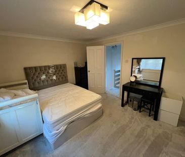 3 Bed End Terrace, Bray Crescent, SE16 - Photo 4