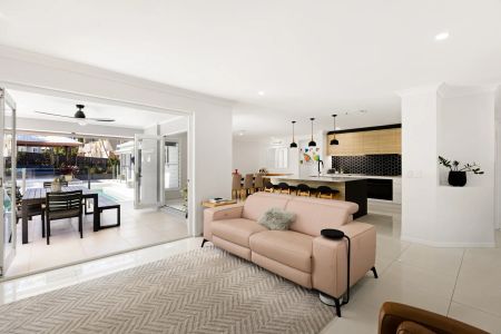 41 Tribulation Circuit, Buderim QLD 4556 - House For Rent | Domain - Photo 3