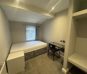 Cameron Street, L7 - Photo 1